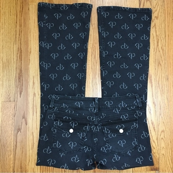 NEW BLACKPINK X H&M Mid Rise Flare Jeans - Picture 16 of 16